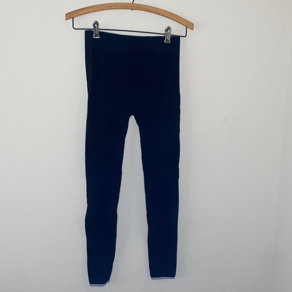 Lauren Ralph Lauren Pants - 🐆Adorable black Lauren Ralph Lauren leggings!